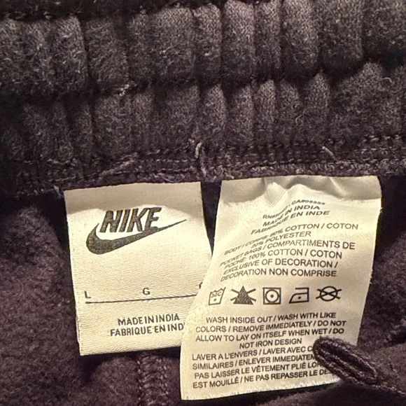 Nike Kids black Joggers - Picture 3 of 4